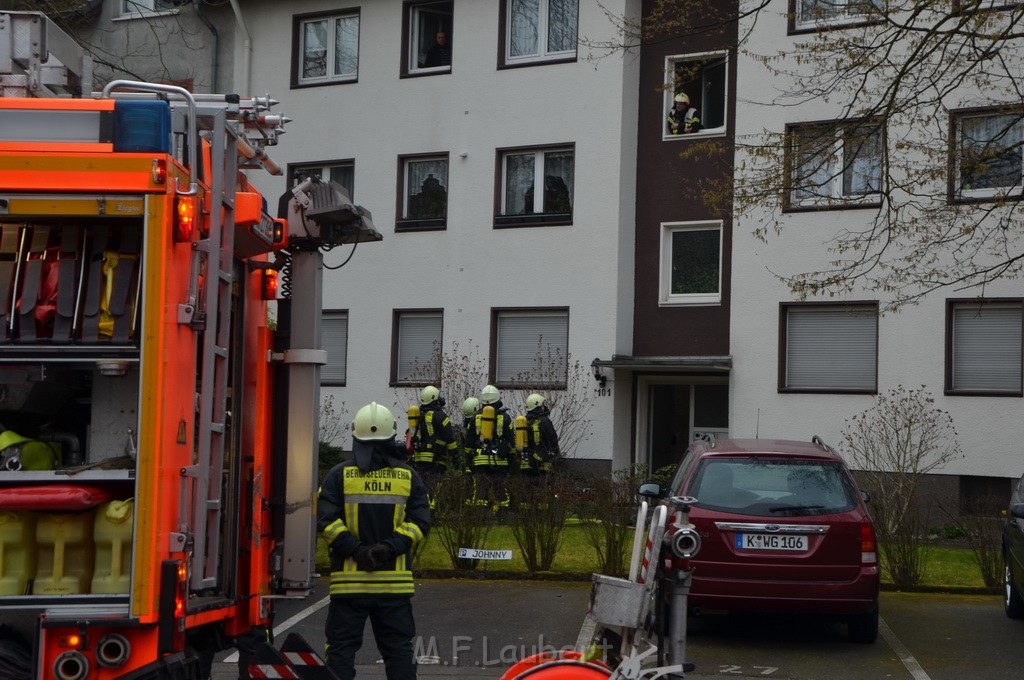 Feuer 1 Koeln Vingst Kuthstr P13.JPG - Miklos Laubert